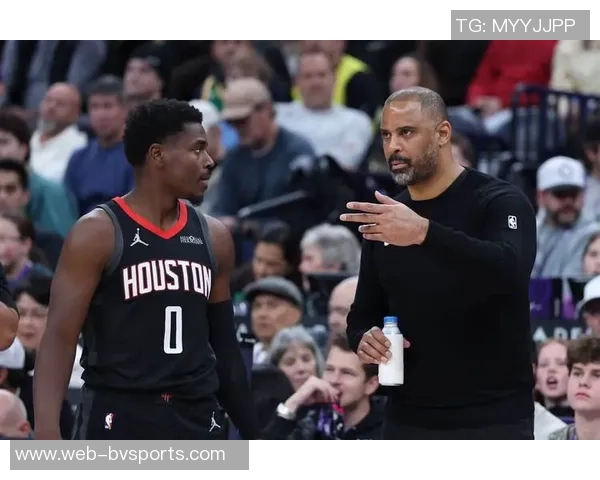 小卡谈客场胜利：艰难赛季中的一线希望与团队努力