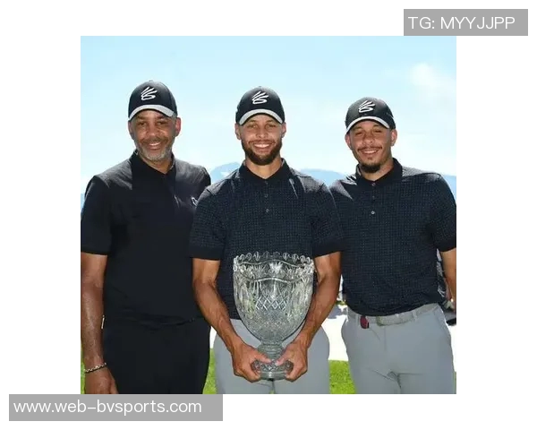 名记展望未来28年美国梦之队阵容KD库里领衔华子布克弗拉格强势入选