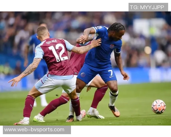 维拉替补席遭水瓶袭击疑似来自切尔西教练区引发争议