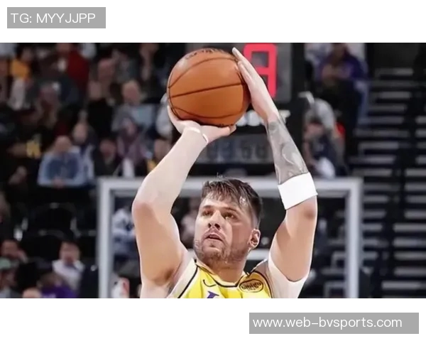 弗拉格连续三场得分2055年轻球员历史第三人仅次于詹姆斯和东契奇